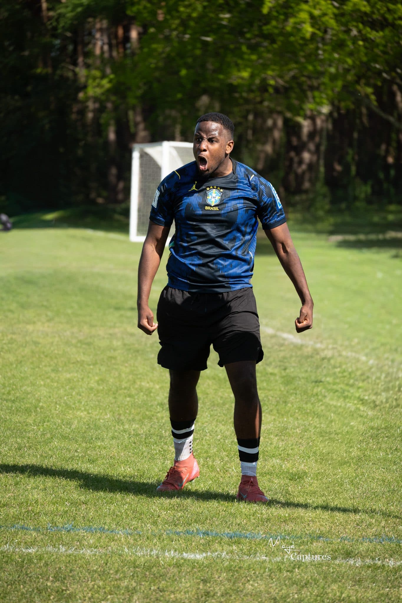 SWOT FC match action, photographed by Megan Farrer